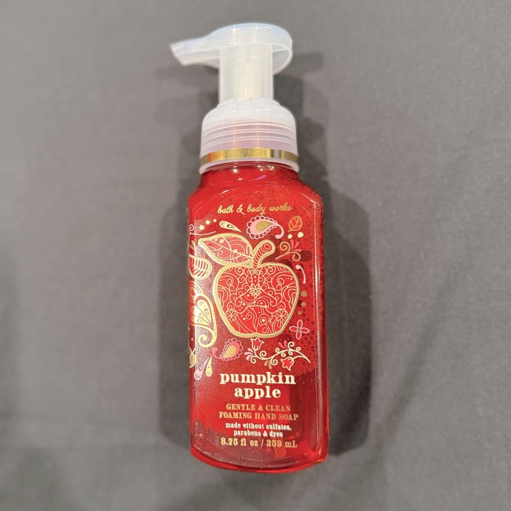 Bath & Body Works Pumpkin Apple Foaming Hand Soap